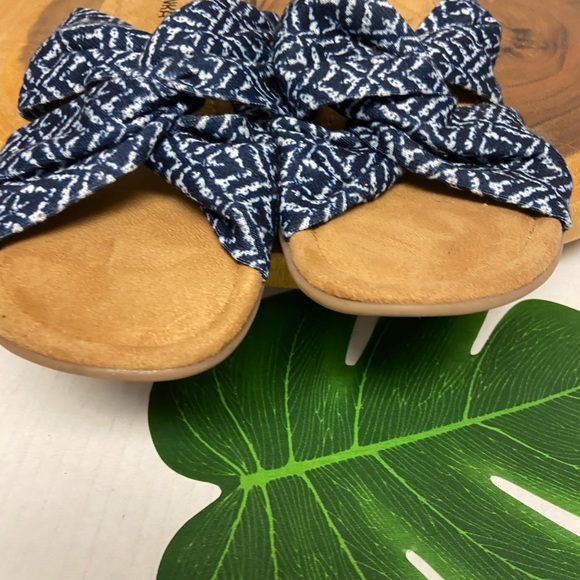 Minnetonka Knot Southwest Sandals - Picture 4 of 7